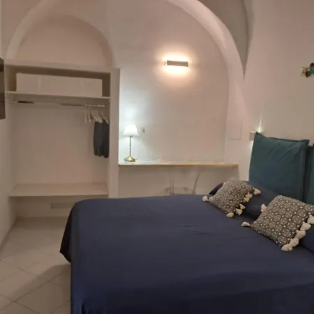 Tre Re Via Marina Grande,264