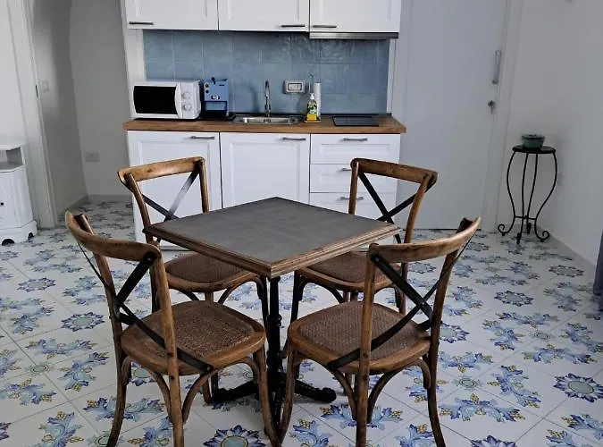 Tre Re Via Marina Grande,264 Apartamento *