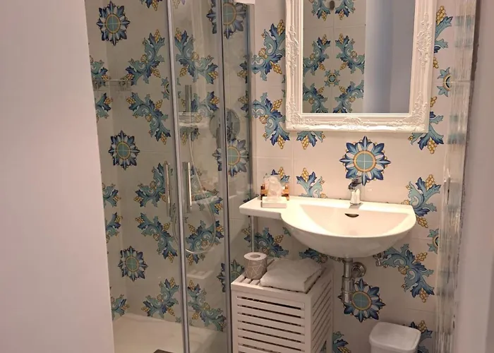 Tre Re Via Marina Grande,264